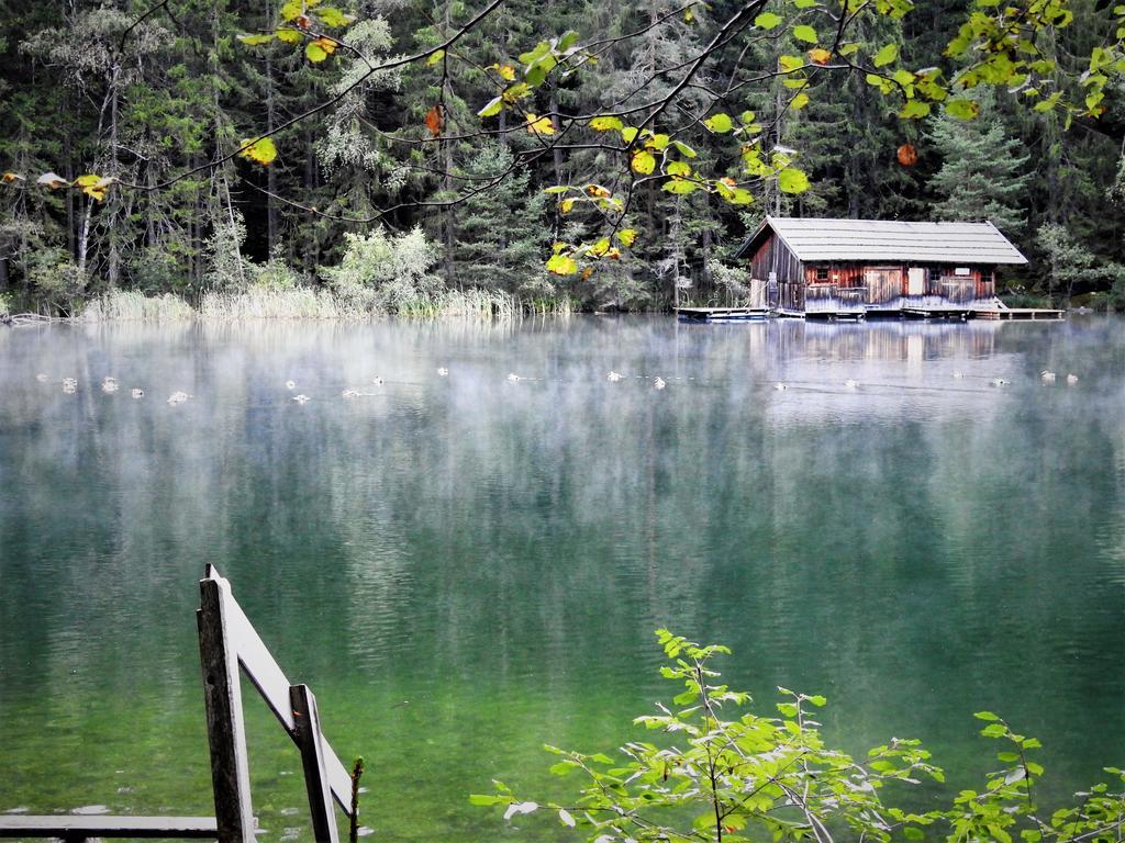 Gasthof Piburger See Hotel Оец Екстериор снимка