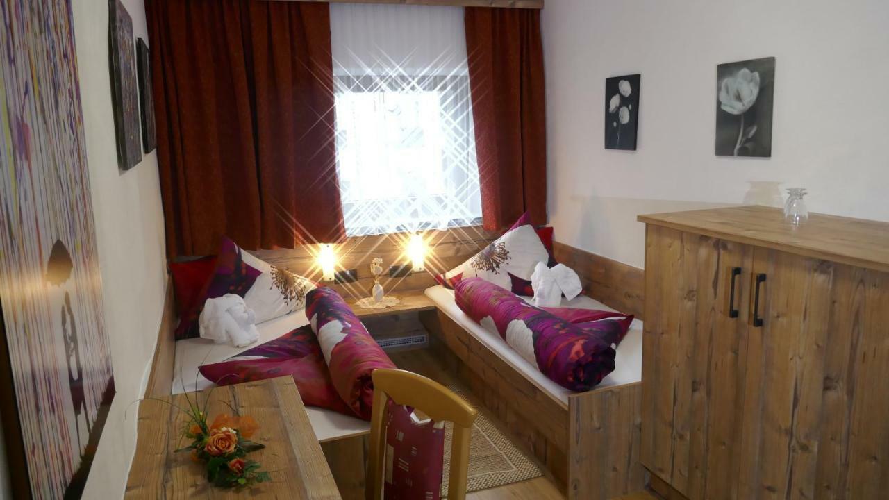 Gasthof Piburger See Hotel Оец Екстериор снимка