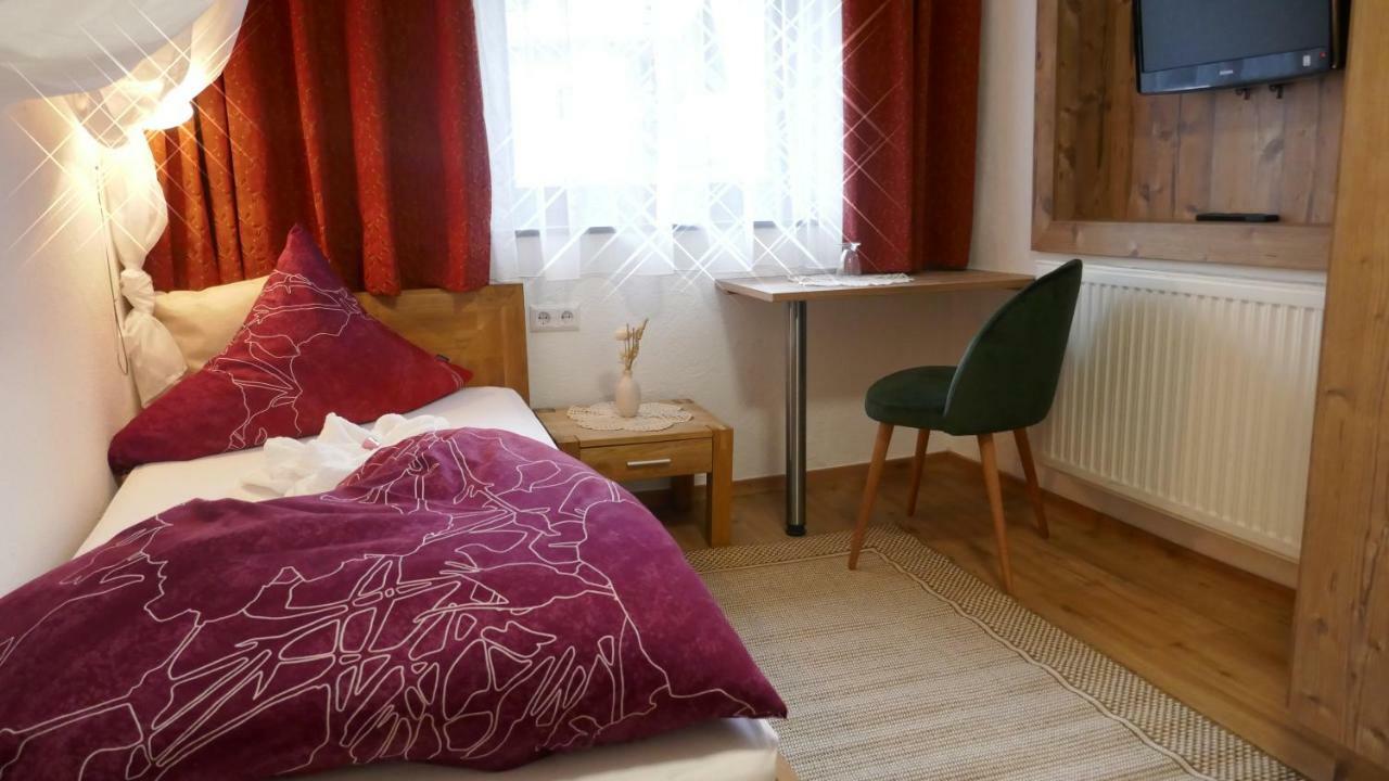 Gasthof Piburger See Hotel Оец Екстериор снимка