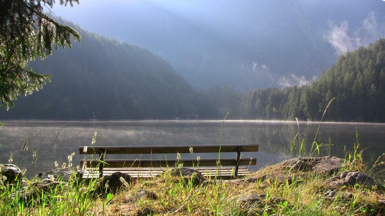 Gasthof Piburger See Hotel Оец Екстериор снимка